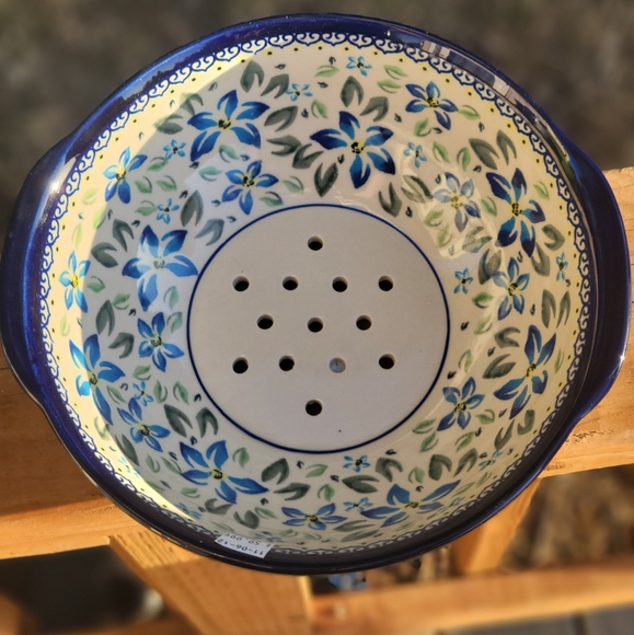 Polish Pottery Colander - Picture 2 of 5